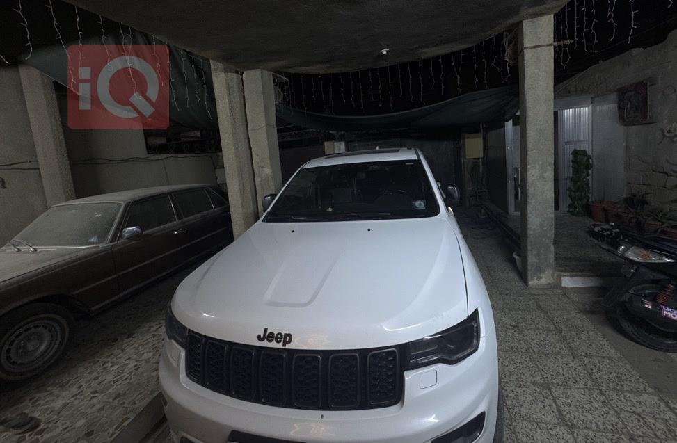 جيب جراند شيروكي